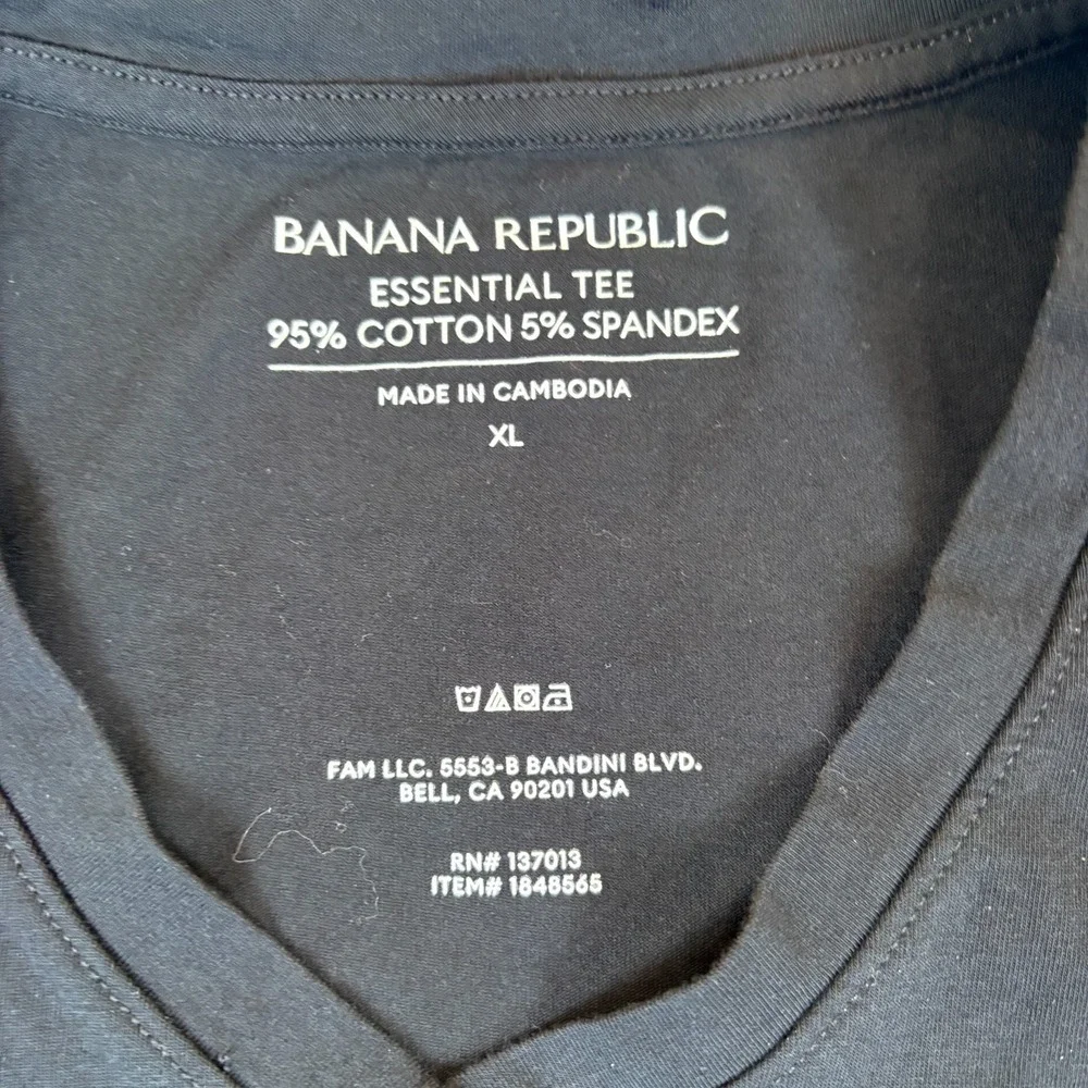 Banana Republic Essential Tee Mens XL Black Cotton Stretch Short Sleeve V Neck